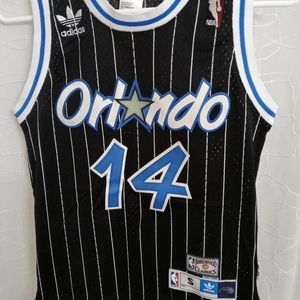 Adidas jersey boys size 8